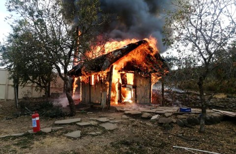 Angry community shuts Hluhluwe-iMfolozi Park gate, sets alight guard hut after repeated wildlife escapes
