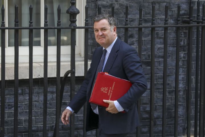 Senior Tory Urges UK to Release Independent Budget View Faster