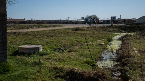 Twelve years on, Vaal Dam communities pooh-pooh municipal plan to fix sewage nightmare