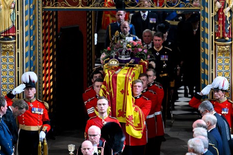 Queen Elizabeth’s coffin starts journey to final resting place