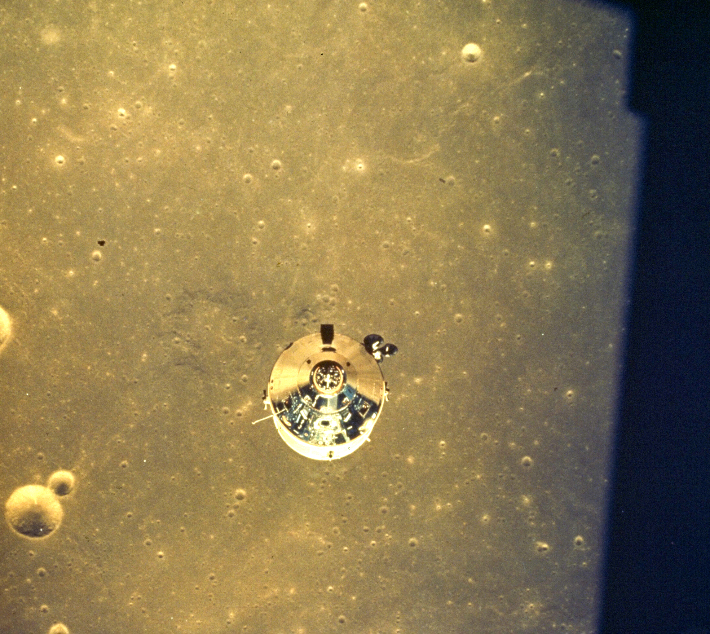 The Apollo 11 space module above the surface of the moon. Image: Hulton Archive / Getty Images