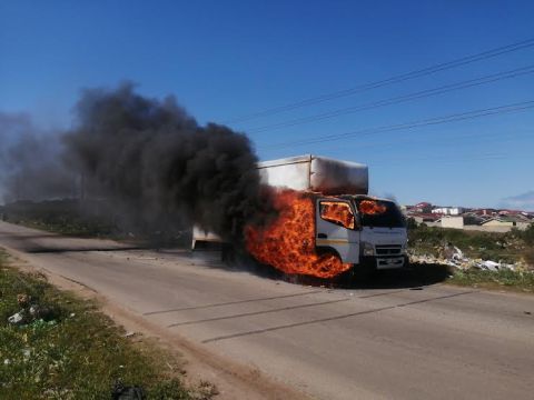 Violence erupts during protest against Nelson Mandela Bay municipality over service delivery failures