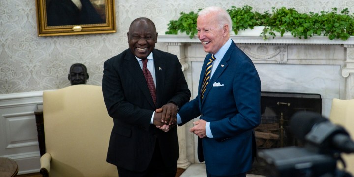 Ramaphosa tells Biden he’ll help international peace efforts in Ukraine