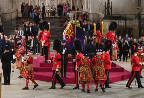 As national mourning period ends, 250,000 viewed Queen’s lying-in-state