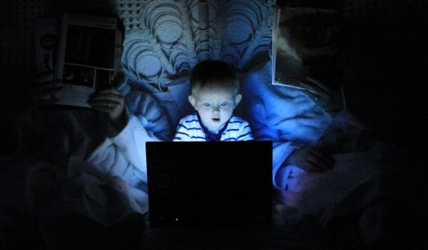 How parents’ internet addiction can fuel their children’s – and what to do about it