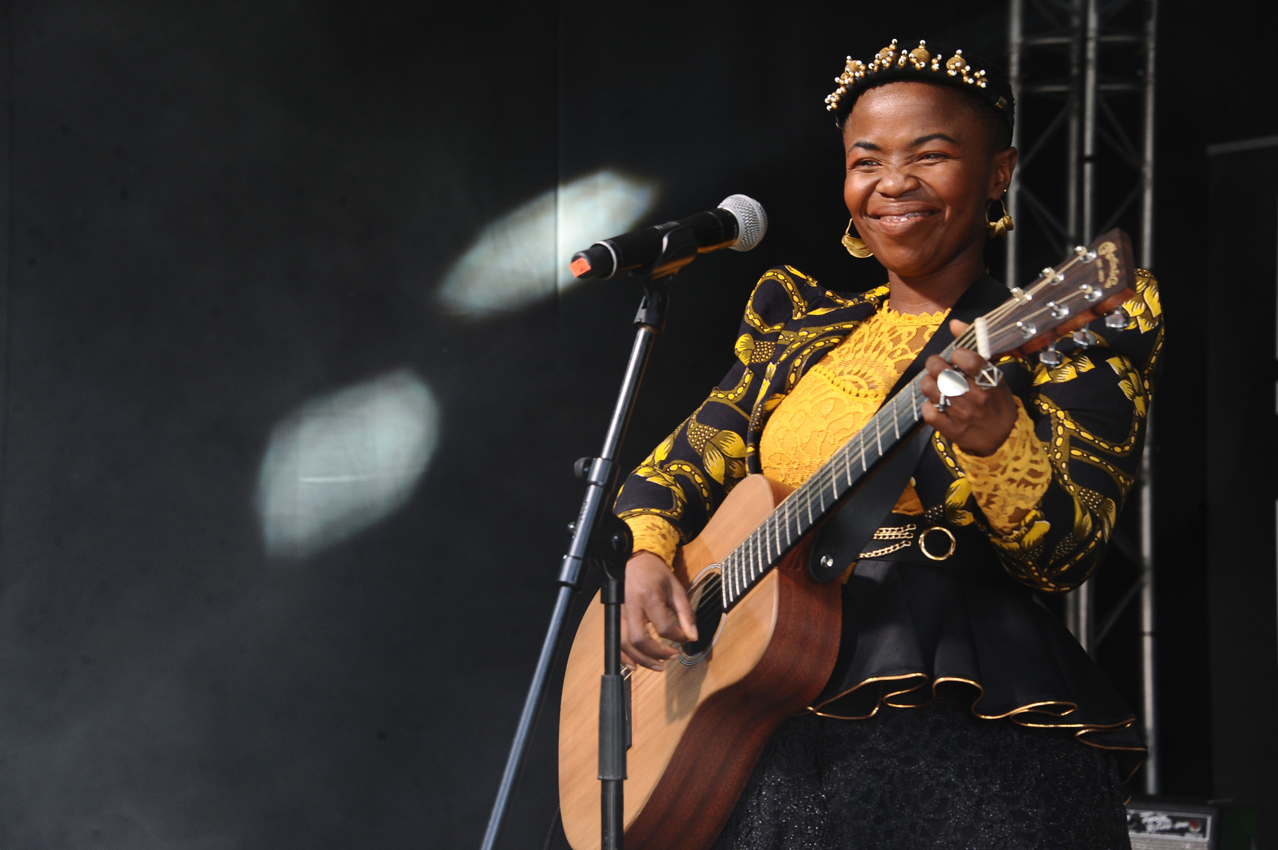 JOHANNESBURG, SOUTH AFRICA - AUGUST 27: Zolani Mahola during the AMPD icons with Yvonne Chaka Chaka and Zolani Mahola at the AMPD studios, Newtown Junction on August 27, 2019 in Johannesburg, South Africa. The latest AMPD icons conversation series, dubbed; #TheTimeIsNow saw Chaka Chaka and Mahola share their journeys to success and how they remain powered by their talent and smart financial planning. (Photo by Gallo Images/Oupa Bopape)