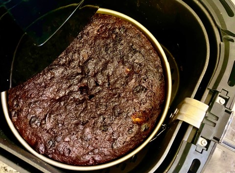 Air Fryer Fruit Cake: Tradition and the mother of invention