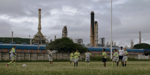 Air pollution by oil giants is trapping impoverished communities into generations of injustice