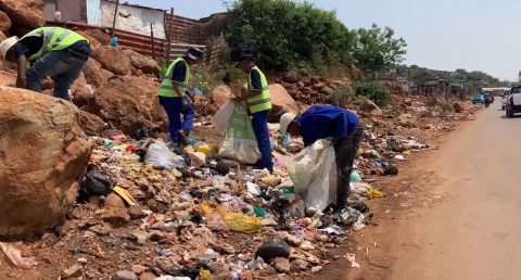 Recycling entrepreneurs battle to turn Soweto rubbish into income