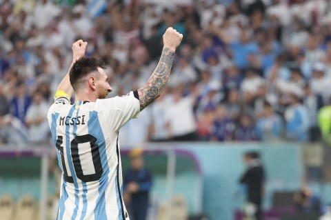 Álvarez and Messi steer Argentina past Croatia into World Cup final