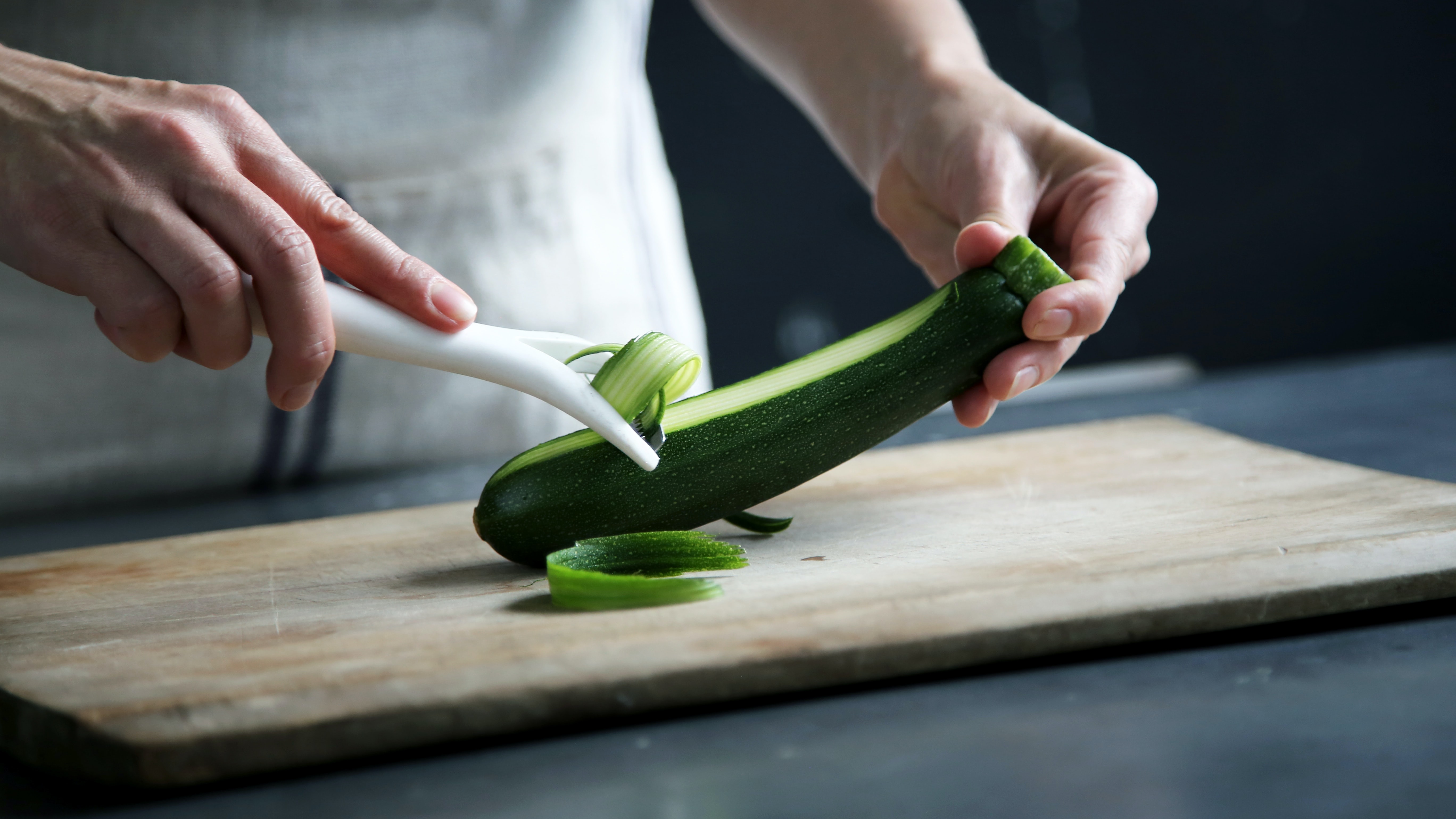 Peeling a vegetable