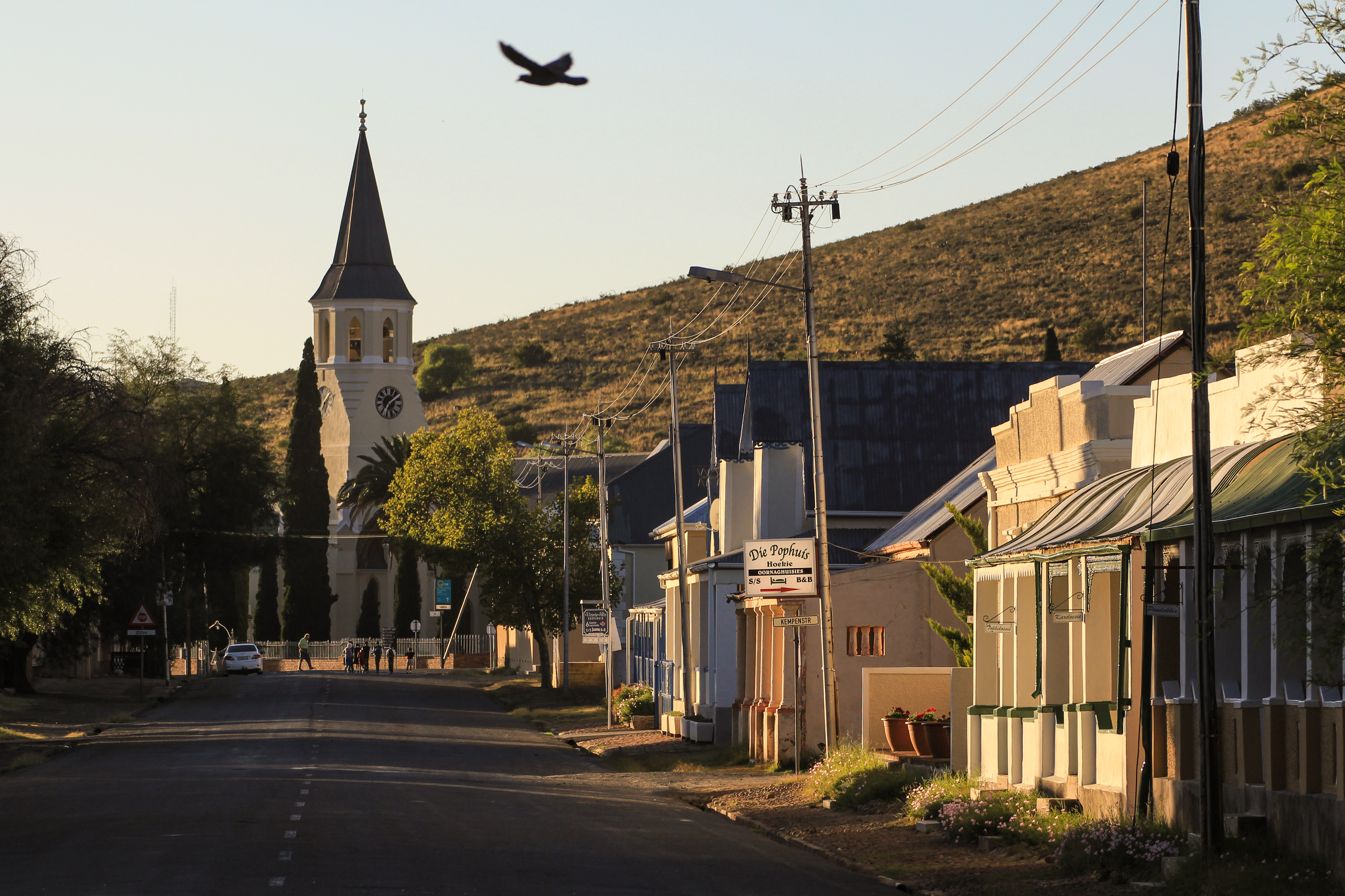  Modern-day Victoria West at dawn – not much different than it was a century ago. Image: Chris Marais