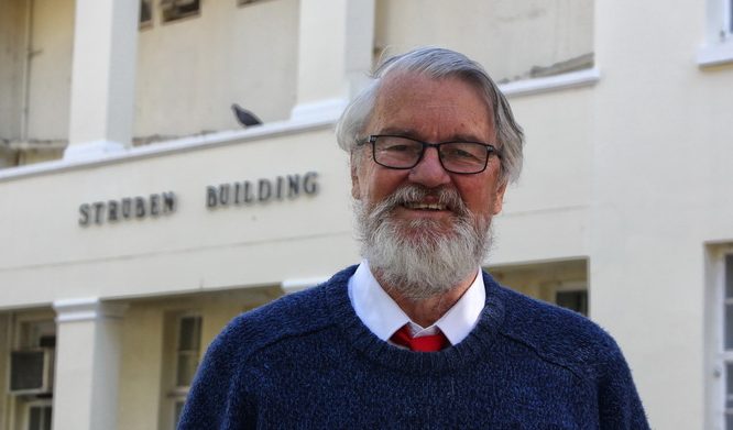 Professor Emeritus Pat Terry in 2022, in front of the Struben Computing Centre. Image: Supplied / François Jacot-Guillarmod