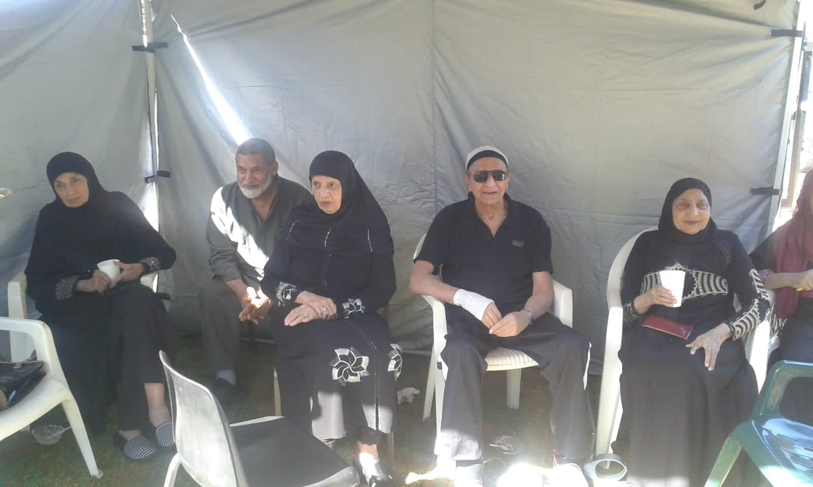 Ismail Sooliman and his sister Hajra (who is currently ill), her husband Mamdie (who has passed on), his sister Khatija (who has passed on), his sister Zohra (currently ill), both sisters reside in Imtiaz Sooliman’s hometown, Potchefstroom. 