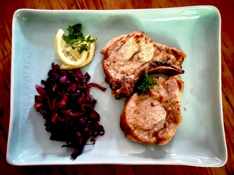 AirFryday: Pork chops with braised red cabbage