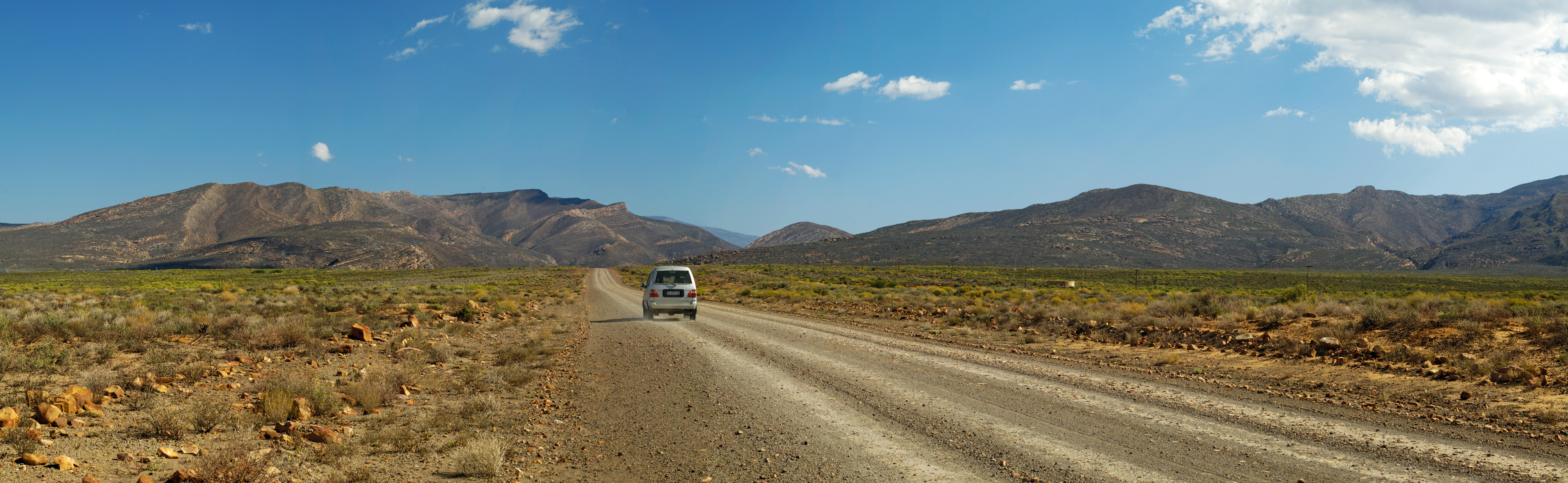 SOUTH AFRICA - May 2011: The R355 between Ceres and Calvinia is believed to be the longest gravel road between two towns in South Africa. The mountains around Karoo Poort are an impressive sight. Feature text available. (Photo by Gallo Images/GO!/Denver Hendricks)