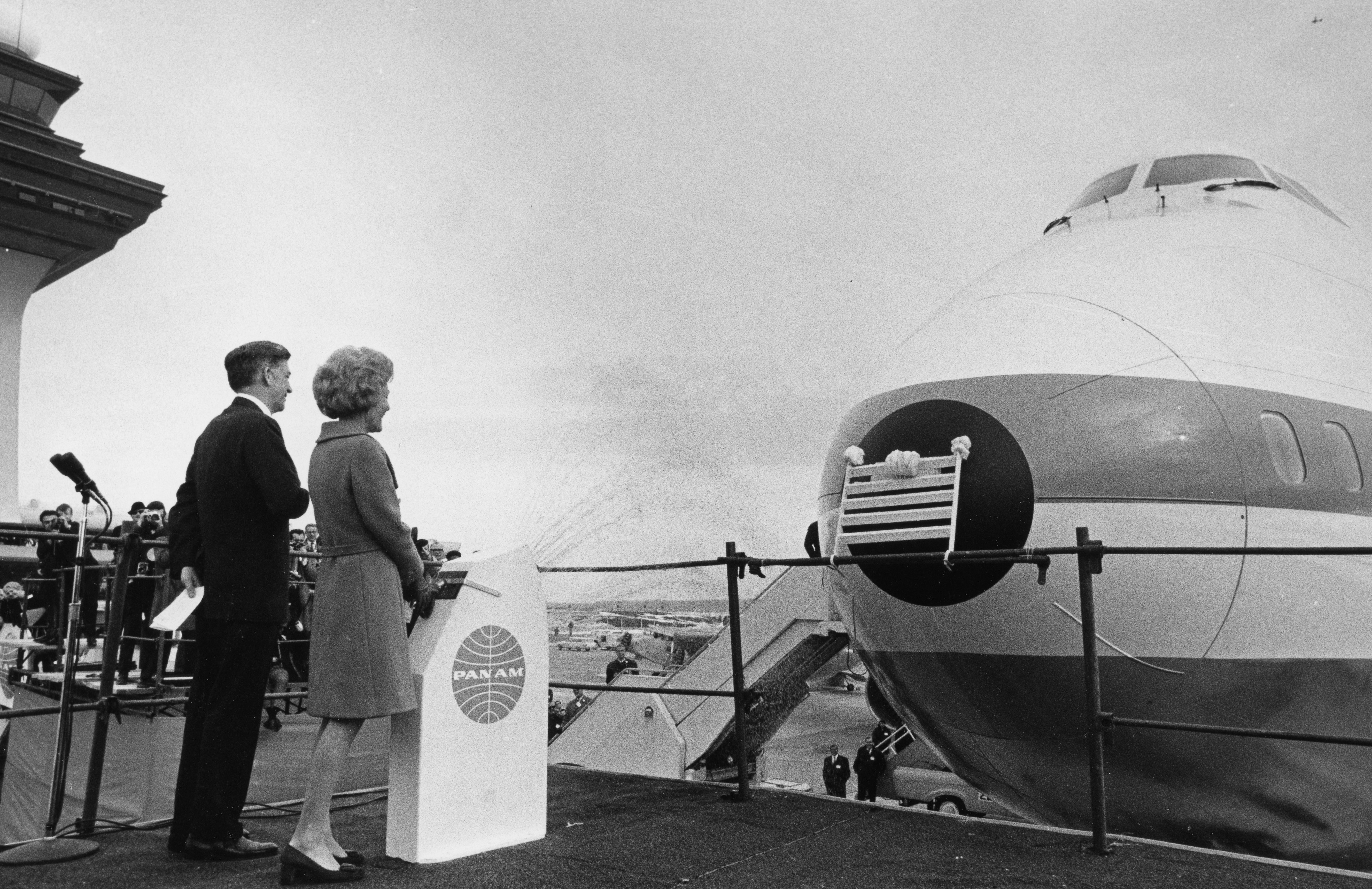 First lady Pat Nixon ushered in the era of jumbo jets by christening the first commercial 747 in 1970. Image: Wikimedia / White House Photo Office
