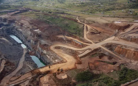 Hluhuluwe-iMfolozi Game Reserve threatened by ‘get-rich-quick’ coal prospecting rights 