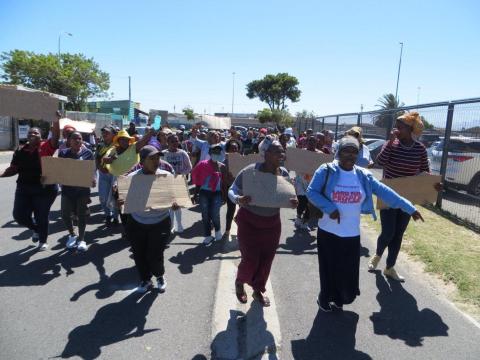 ‘Fire them’ – Khayelitsha shack dwellers fume over company hired to clean their areas