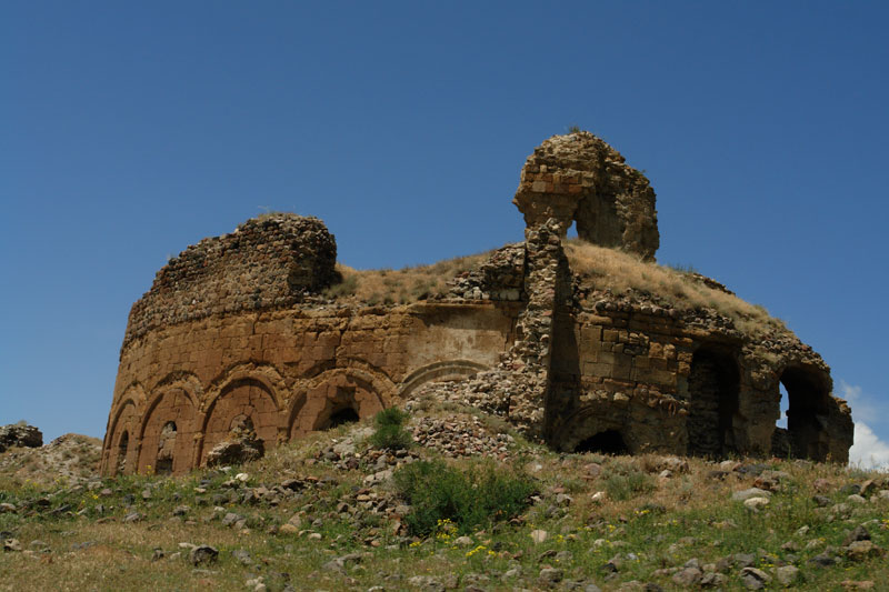 Bana Cathedral. Paata Vardanashvili / Wikimedia Commons