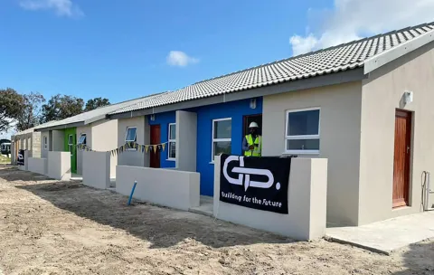 Company previously flagged over ‘28s gang’ suspicions still building houses for Western Cape government