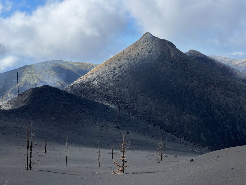 'La Palma Volcano'. La Palma volcano, one year after it erupted. © David Del Rosario Dávila, Spain, Shortlist, Open Competition, Landscape, 2023 Sony World Photography Awards