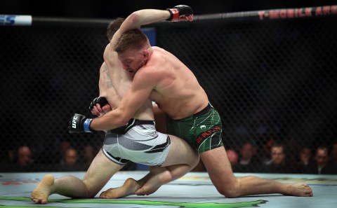 Dricus du Plessis closes in on UFC middleweight championship with ‘title eliminator’ against Robert Whittaker