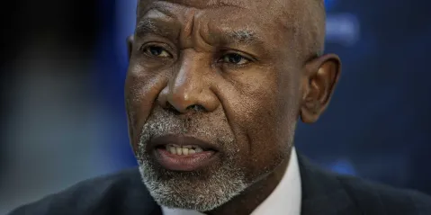 Reserve Bank’s MPC keeps repo rate on hold for now, but warns of storms ahead
