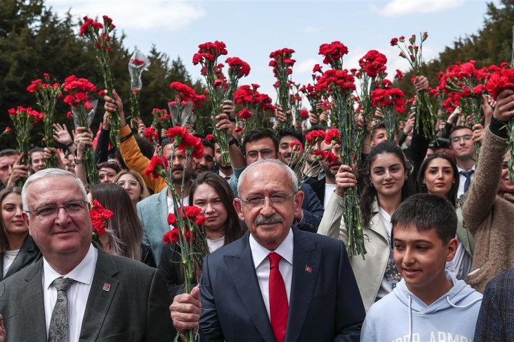 Turkey anti-immigrant party leader backs Erdogan’s challenger in runoff
