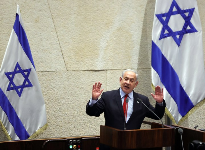 Israel shekel drops on Netanyahu judicial push and Jenin clashes