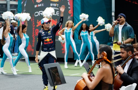 ‘Let’s get ready to grumble’ – Formula One drivers complain about showbiz elements, but the sport is thriving