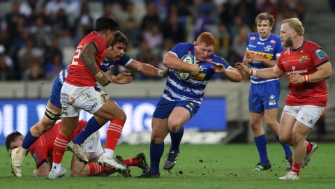 Stormers continue to fly the SA flag in spite of their continuing administration and carping from rivals