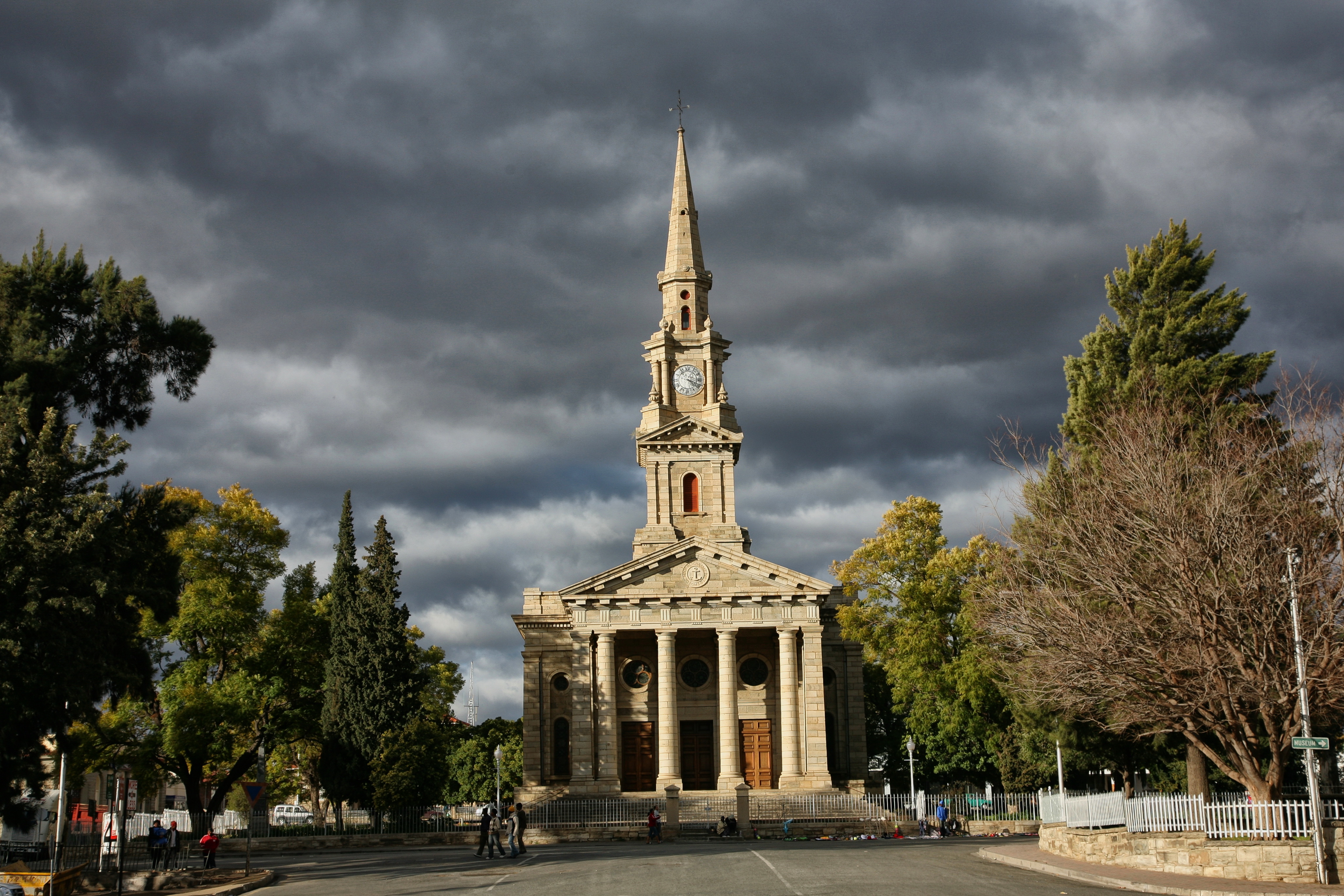 The Cradock Mother Church – British soldiers used the steeple as a watchtower. Image: Chris Marais