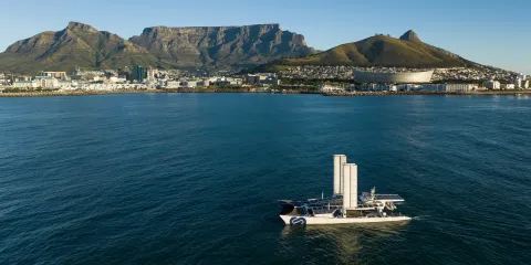 World’s first self-sufficient, hydrogen-powered, zero-emission boat docks in Cape Town 