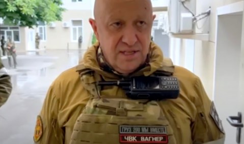 After a day of high drama, Yevgeny Prigozhin makes a deal with Putin, orders Wagner mercenary army U-turn