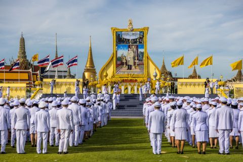 Thailand observes Fathers’ Day in reverence of King, and more from around the world
