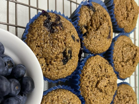 Lekker Brekker Monday: Blueberry and bran muffins