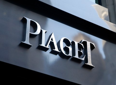 Armed robbers escape with millions worth of jewellery from Piaget store in Paris