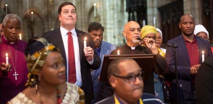 Interfaith service calls for divine help to resolve Western Cape taxi strike
