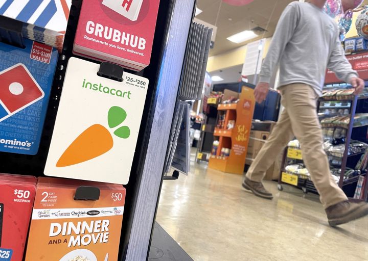 Instacart’s Long-Awaited IPO to Test Market, CEO Pivot