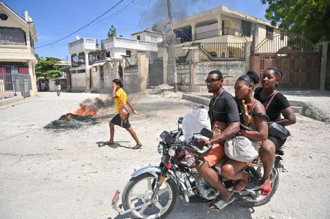 Haiti Governing Council Takes Charge in Bid to Rein In Chaos