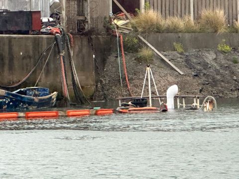 Cable Restorer sinking in storm raises oil spill alert for endangered Simon’s Town penguins