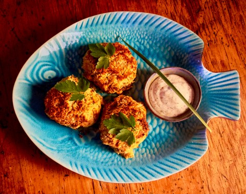 What’s cooking today: Fish cakes with dill-lemon mayo