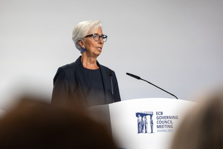 Lagarde Grants Italy Some Breathing Room With ECB Policy Pause