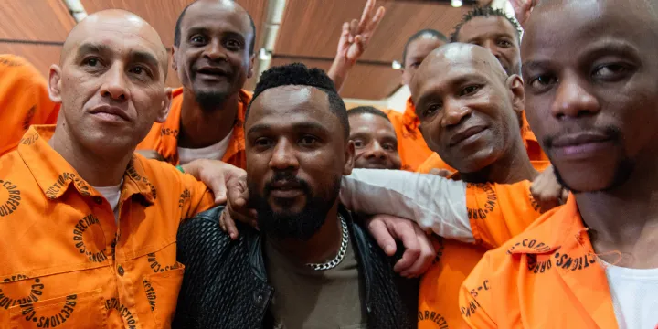 Pollsmoor Prison Blues — Afro-soul singer and former convict Nathi Mankayi gives inmates a boost