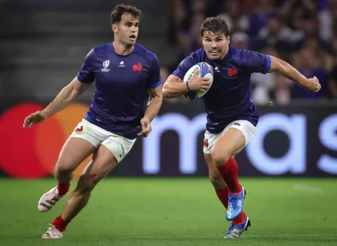France captain Dupont bounces back to start against South Africa in RWC quarterfinal