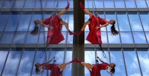 Vertical dancers take on Japan’s tallest building, and more from around the world