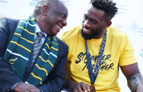 President Cyril Ramaphosa and Springbok captain Siya Kolisi laugh at the Union Buildings in Pretoria. 2 November 2023. (Photo: Gallo Images/Frennie Shivambu)