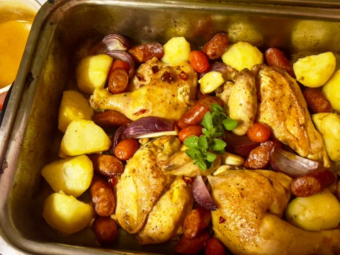 What’s cooking today: Chicken, chouriço and potato bake 