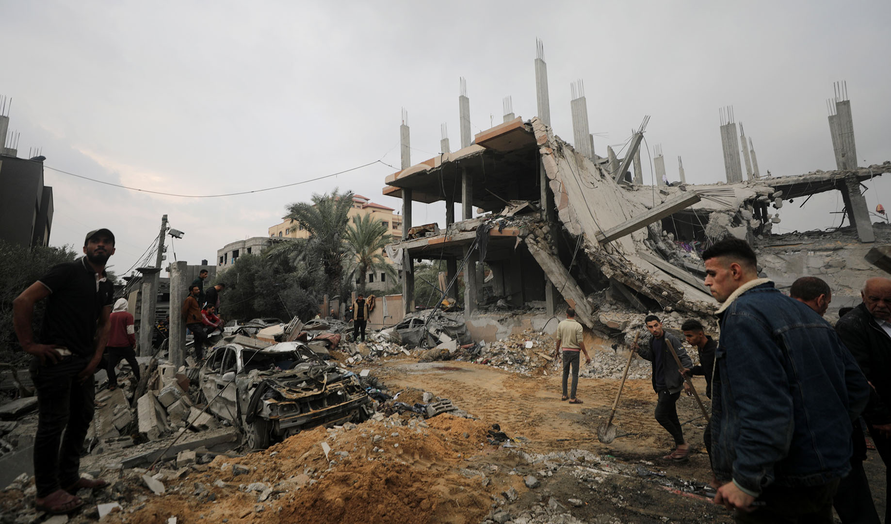 Gaza wreckage 